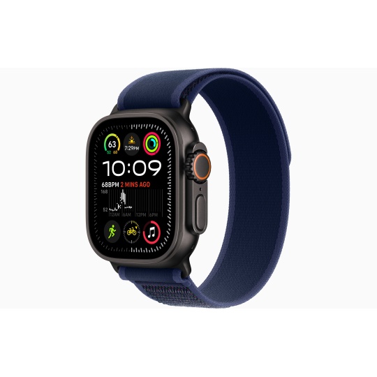myq73ref_vw_34frwatch-case-49-titanium-black-ultra2_vw_34frwatch-face-49-trail-ultra2_vw_34fr